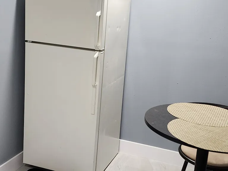 7915 Croton Ave #2 — Photo 4