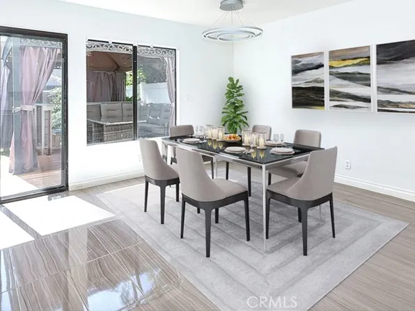 700 W Walnut Ave APT 19, Orange, CA 92868