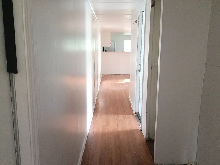 Lonnie Dr — Photo 10
