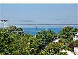 3rd image of 39A Long Bch