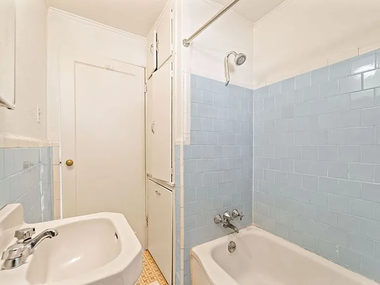 1303 Kirkwood Rd #A-B — Photo 11