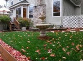 10739 SW Heron Cir, Beaverton, OR 97007