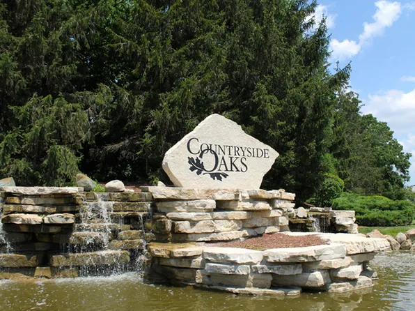 26668 N Middleton Pkwy, Mundelein, IL 60060