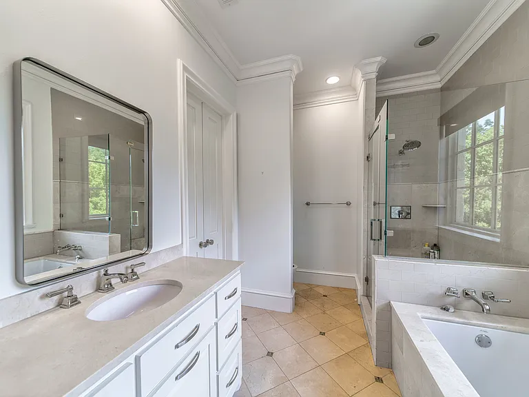 3548 Bryn Mawr Dr — Photo 26