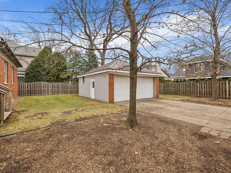 810 Chestnut St — Photo 21
