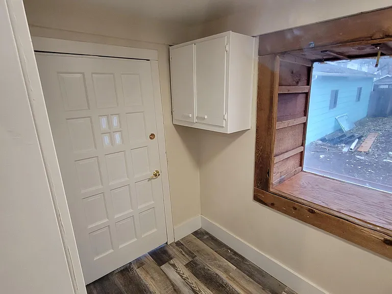 1047 N Coolidge Ave — Photo 35