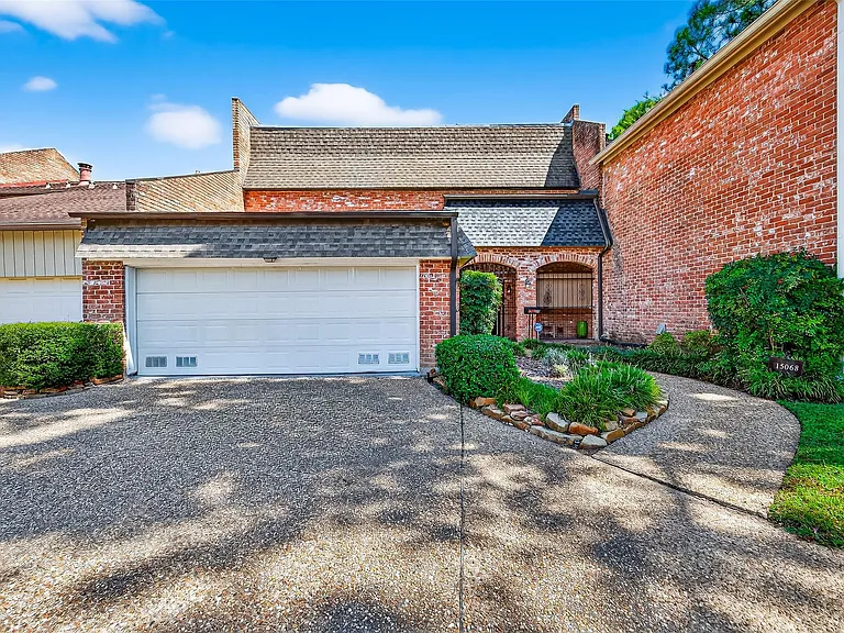 15068 Kimberley Ct — Photo 1