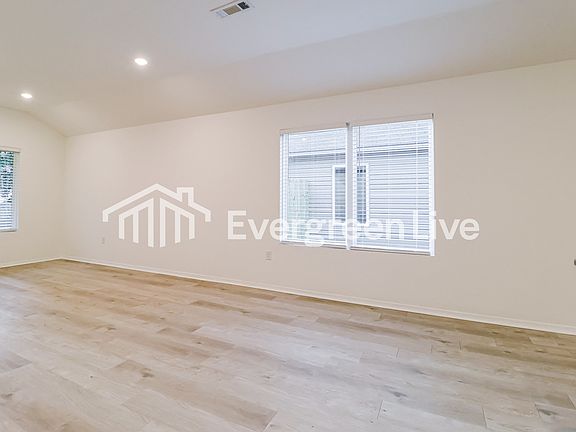 5th image of 10916 Mason Dr
