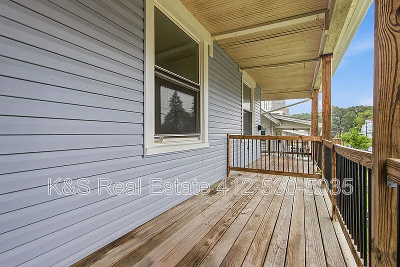 4 bed, 1.0 bath, $1,700 — Photo 3