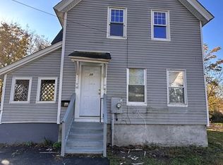 10 Hemlock Ct, Springfield, MA 01105