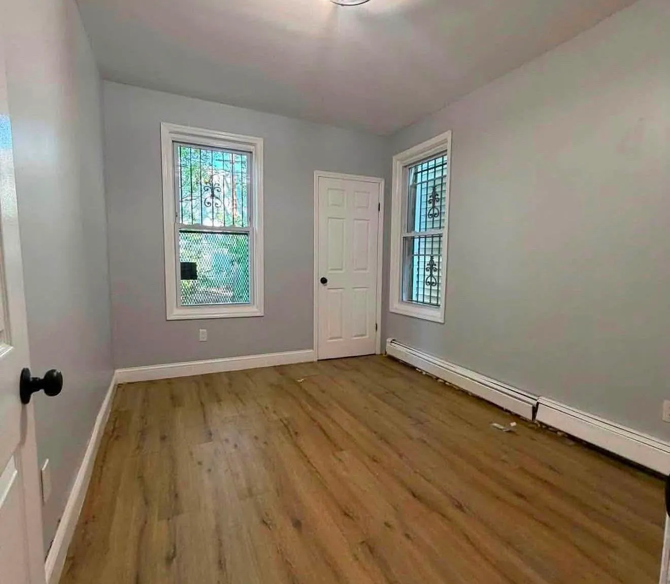 3 bed, $2,100 — Photo 4