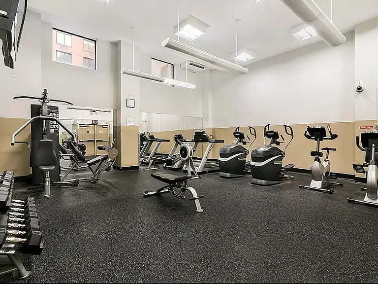 280 Rector Pl #4A — Photo 15