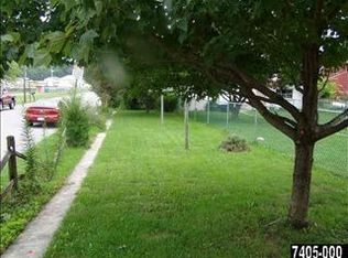 103 S East St, Spring Grove, PA 17362