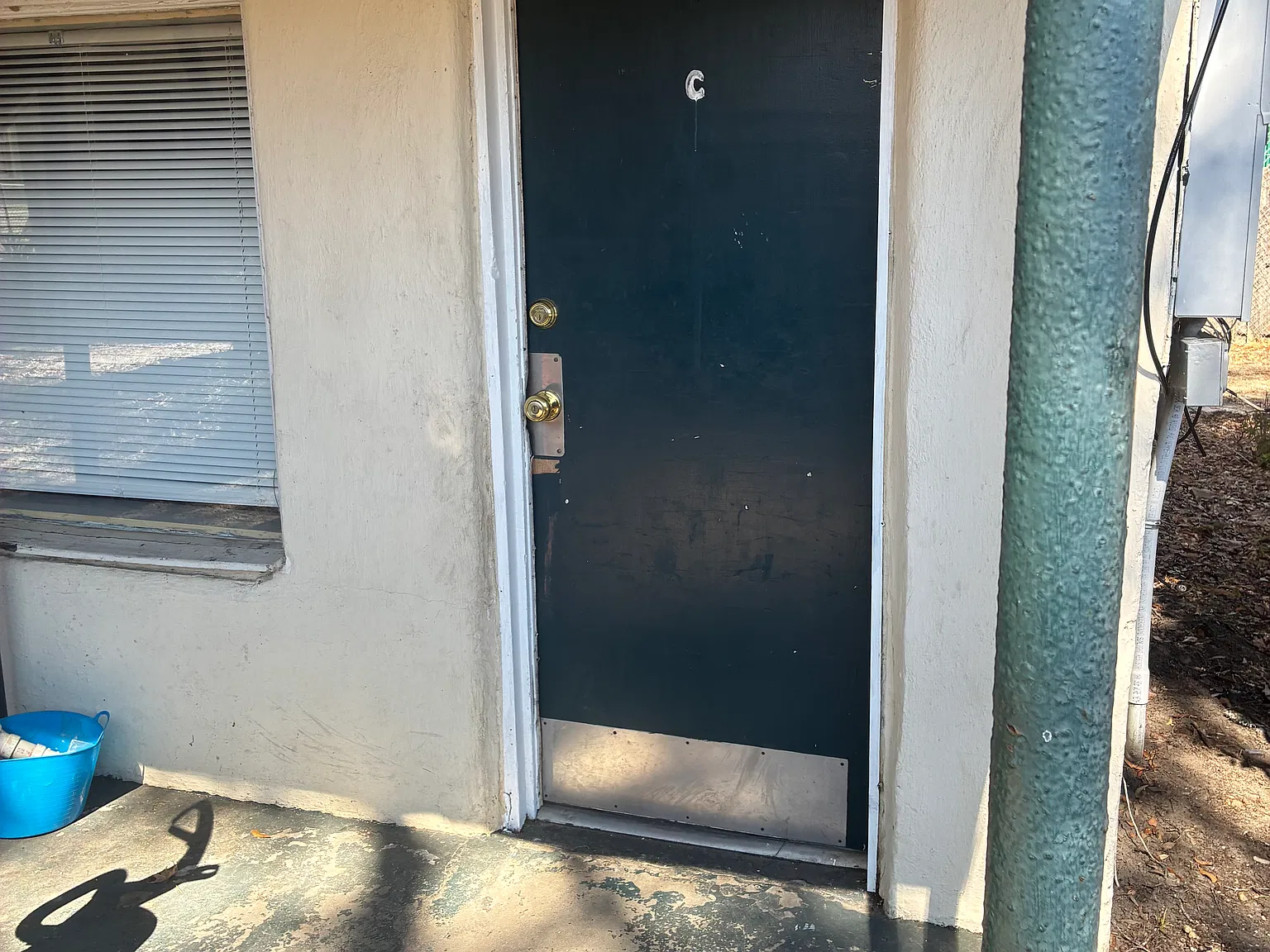 2 bed, 800 sqft, $695 — Photo 1
