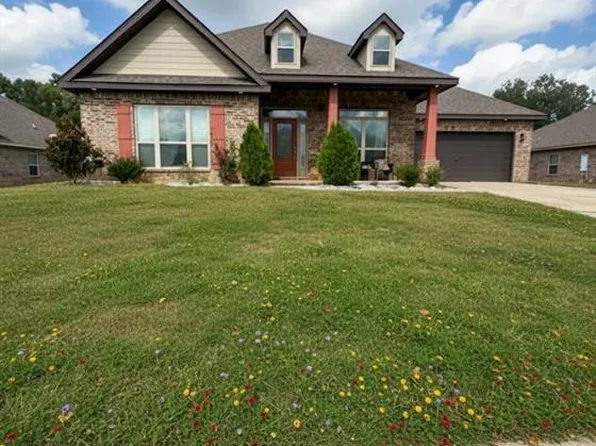 2327 Clairmont Dr W, Semmes, AL 36575