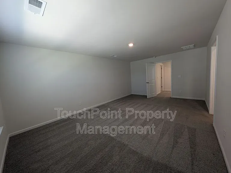 2167 Vanderlyn St — Photo 31