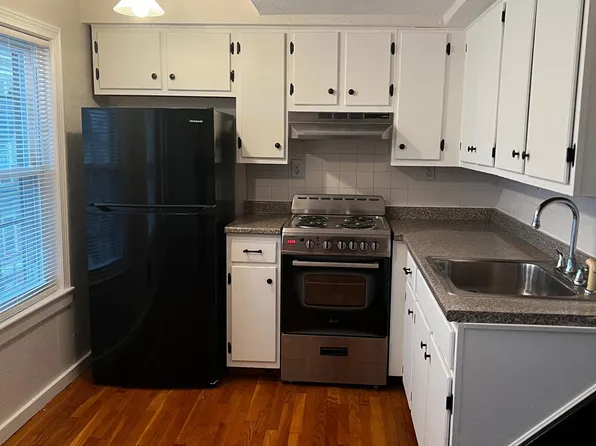 53 7th St, Cambridge, MA 02141
