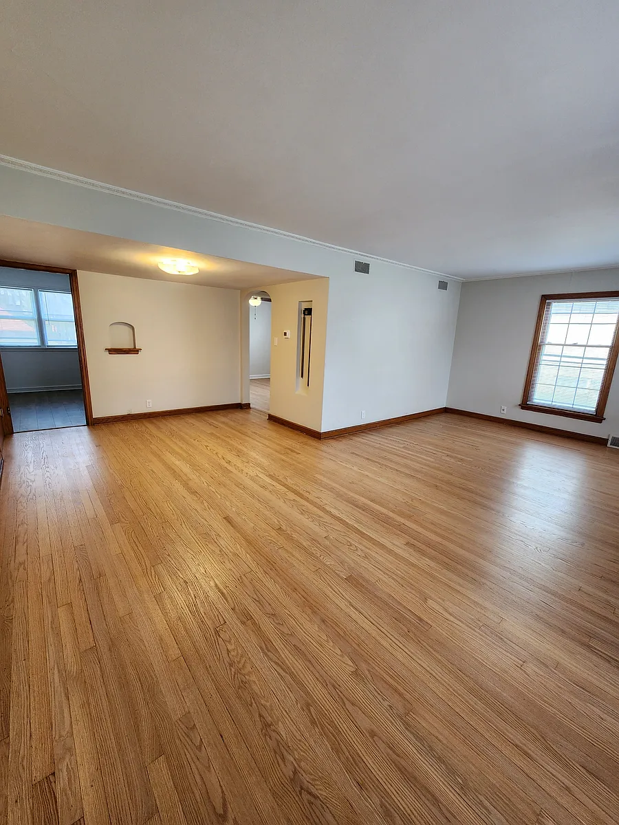 Building Photo - 5126 W Roosevelt Dr #2