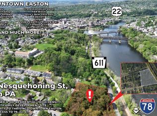 E Nesquehoni G St, Easton, PA 18042