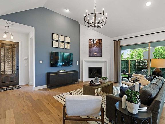 The Indiana - Family Room