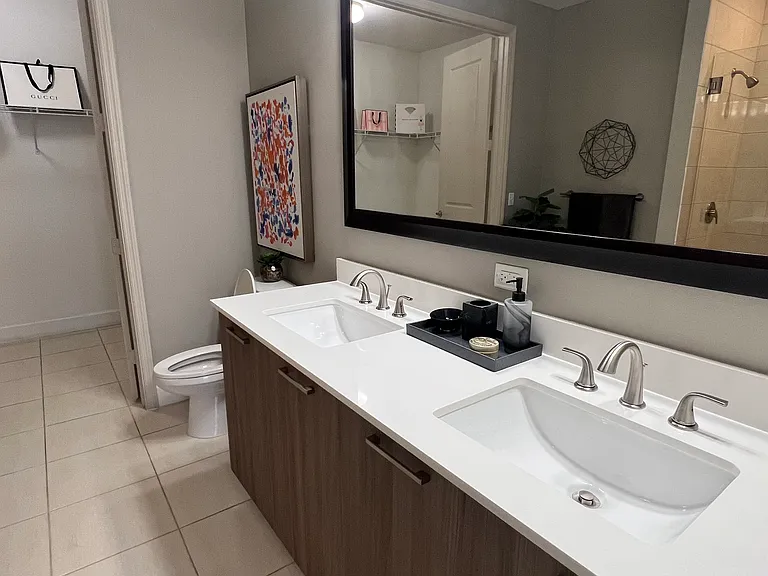 4866 NW 83rd Ave #B — Photo 19