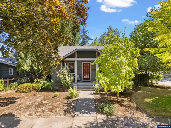 1690 Cottage St SE, Salem, OR 97302