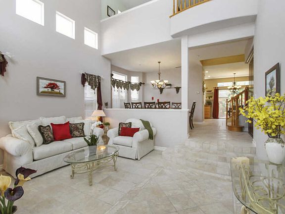 5th image of 4862 Mascagni St