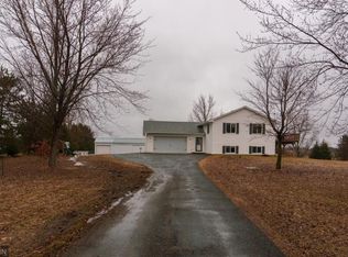 7675 Norris Lake Rd NW, Nowthen, MN 55330