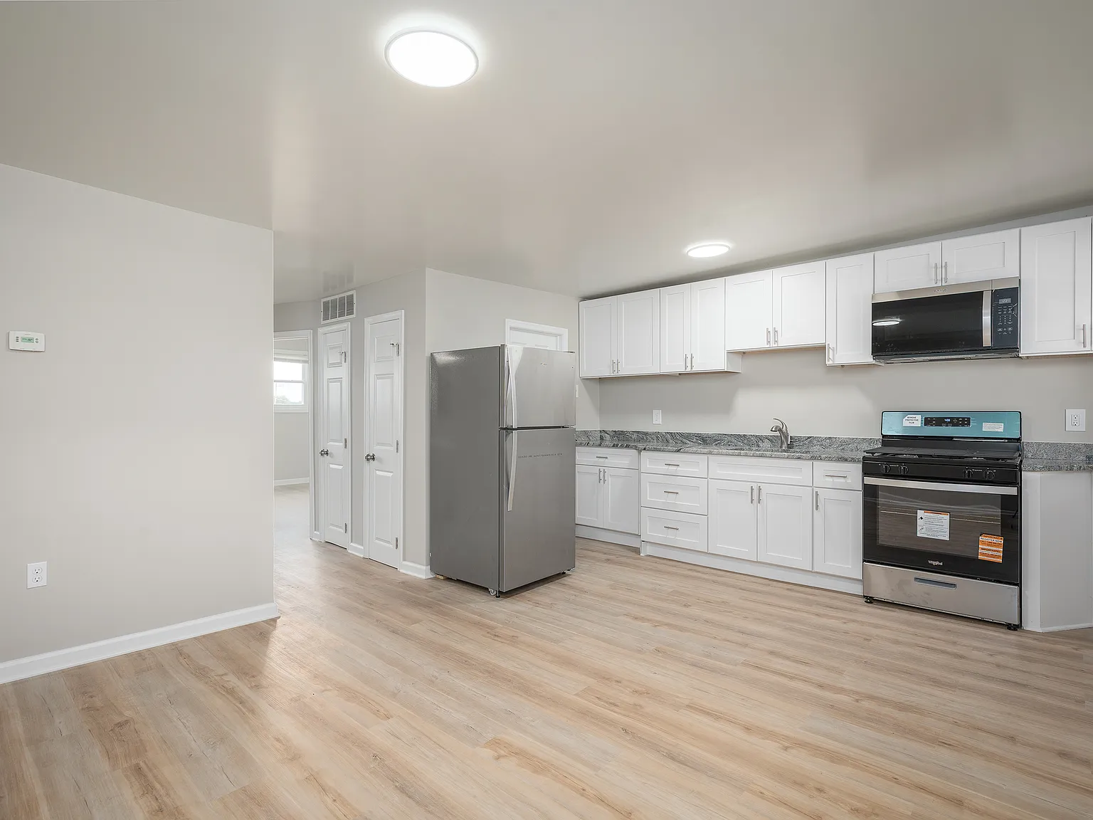 2 bed, $1,300 — Photo 1