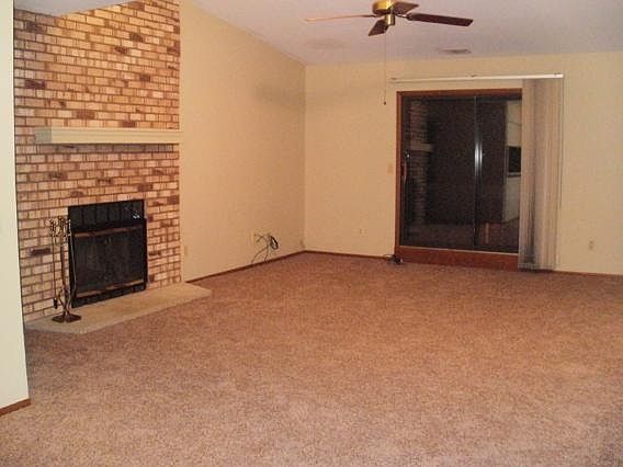 3rd image of 400 Park Hill Dr