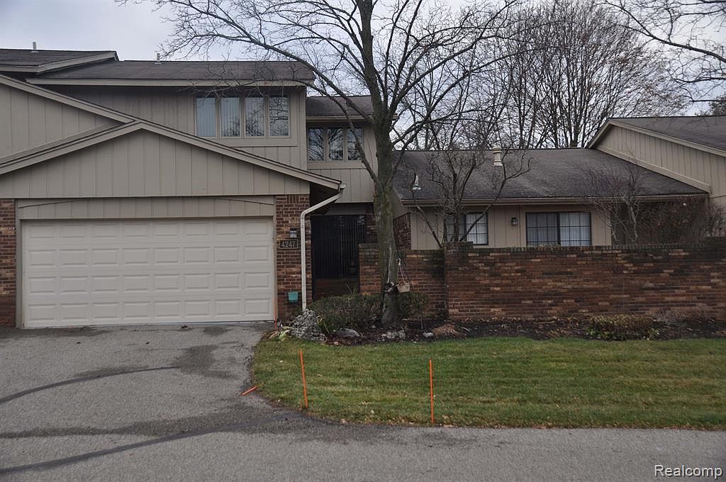 4247 Foxpointe Dr, West Bloomfield, MI 48323 MLS 20230101509 Zillow