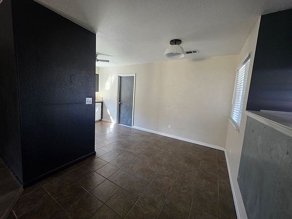 3rd image of 1810 Cassidy St