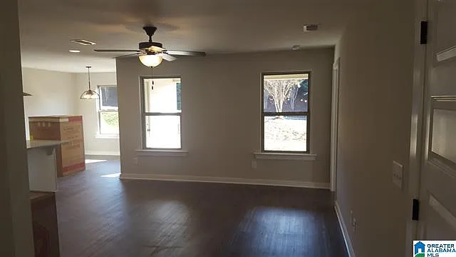 352 Fox Run Ln — Photo 6