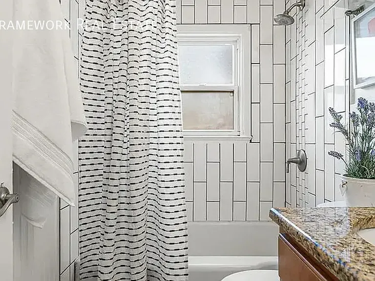 3150 N Fillmore St — Photo 27