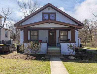 1403 E College St, Iowa City, IA, 52245