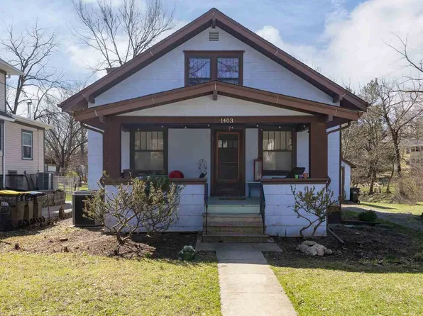 1403 E College St, Iowa City, IA 52245