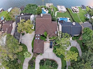 147 Lake View Cir, Montgomery, TX 77356