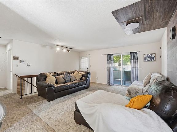5th image of 10901 Gillette St