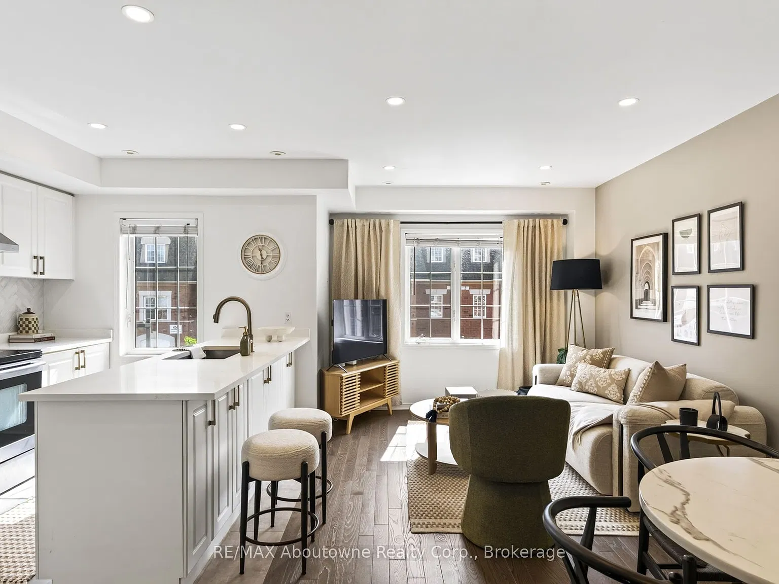 2 bed, $2,850 — Photo 4