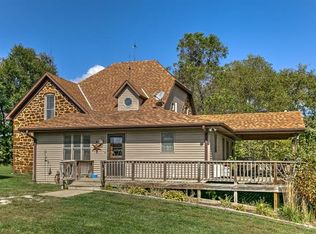 10215 346th St, Murdock, NE 68407