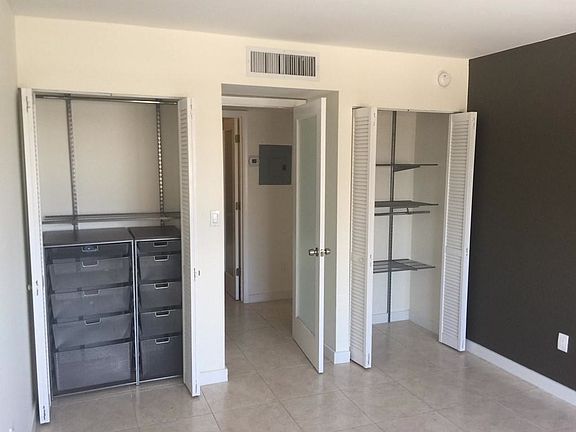 2nd image of 899 West Ave #Phi
