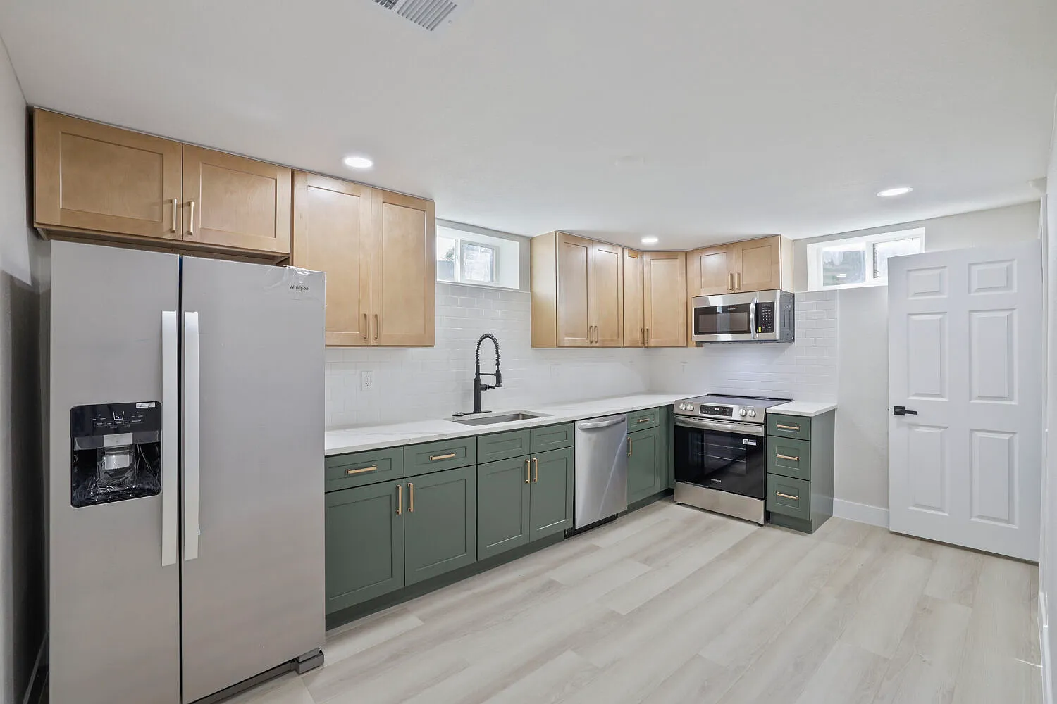 2 bed, 1500 sqft, $2,090 — Photo 1