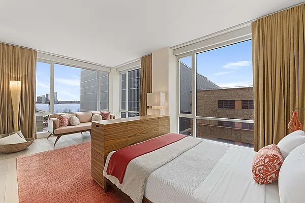 Rented by Compass | media 19