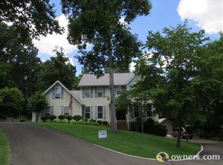 636 Pinecrest Dr, Athens, TN 37303