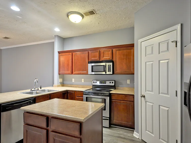 70 John Sevier Ave — Photo 12