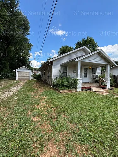 1012 W Ash Ave Photo 1
