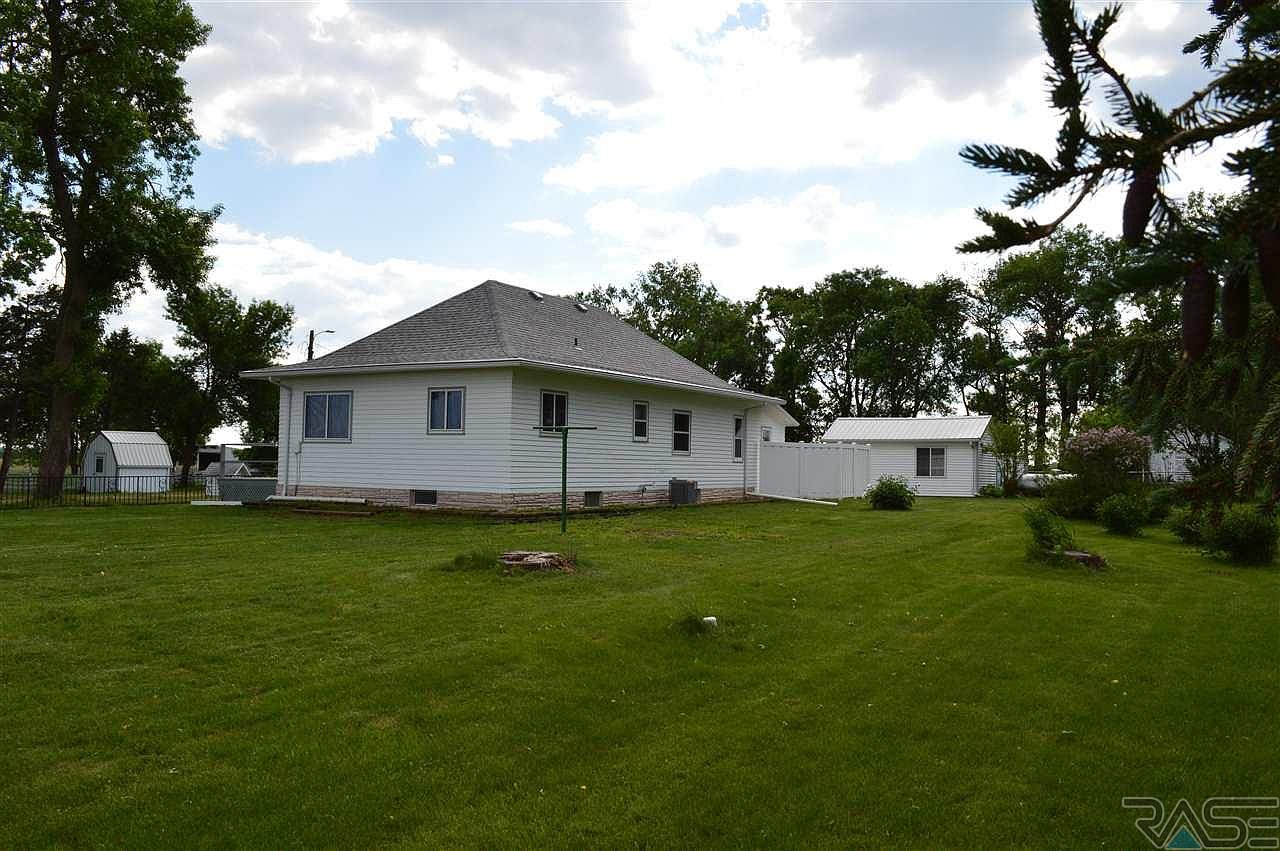 24079 469th Ave, Colman, SD 57017 Zillow