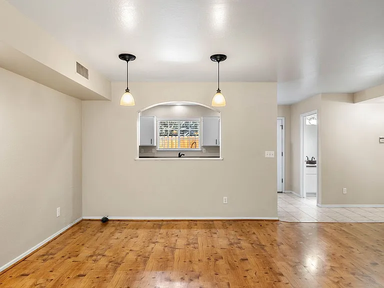 741 Gail Gardner Way #L — Photo 9