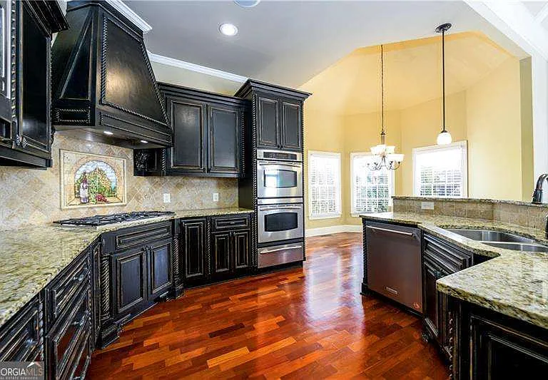 2770 Shumard Oak Dr — Photo 12
