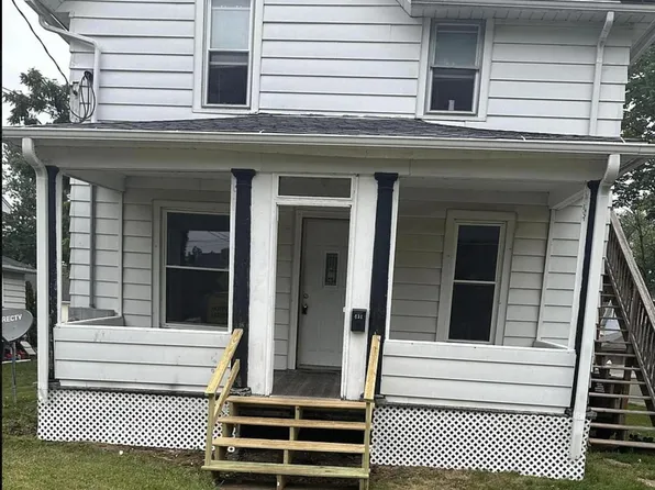 431 Oak Grove Ave #1, South Beloit, IL 61080